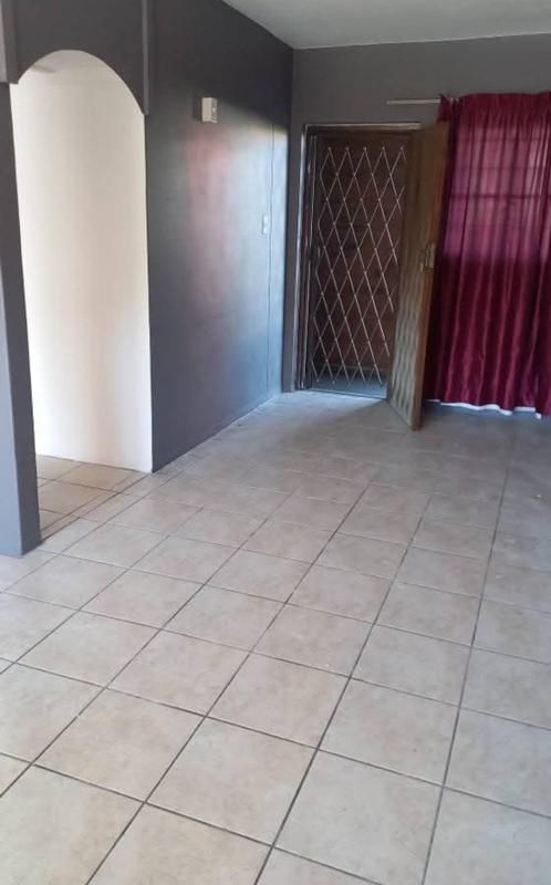 1 Bedroom Property for Sale in Sidwell Eastern Cape